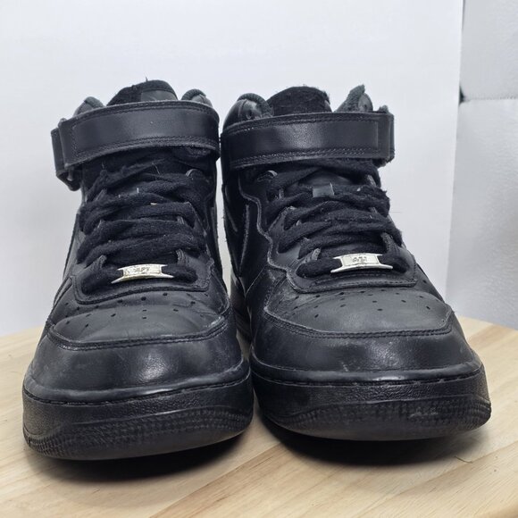 Mens Size 10 - Nike Air Force 1 Mid Triple Black Sneakers - Picture 2 of 9
